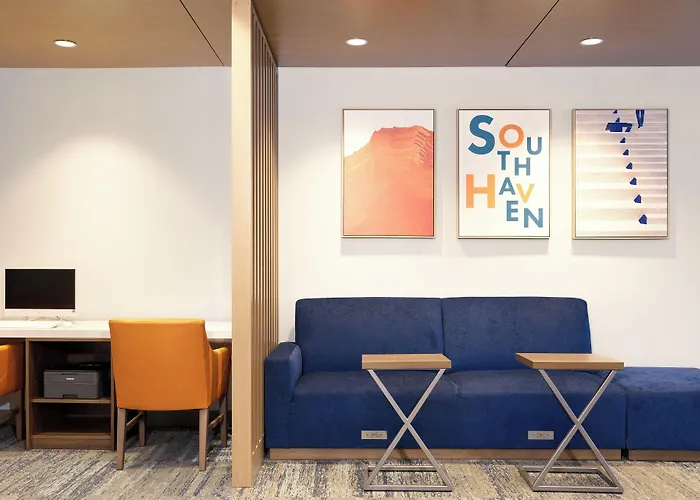Holiday Inn Express Garden City East By Ihg